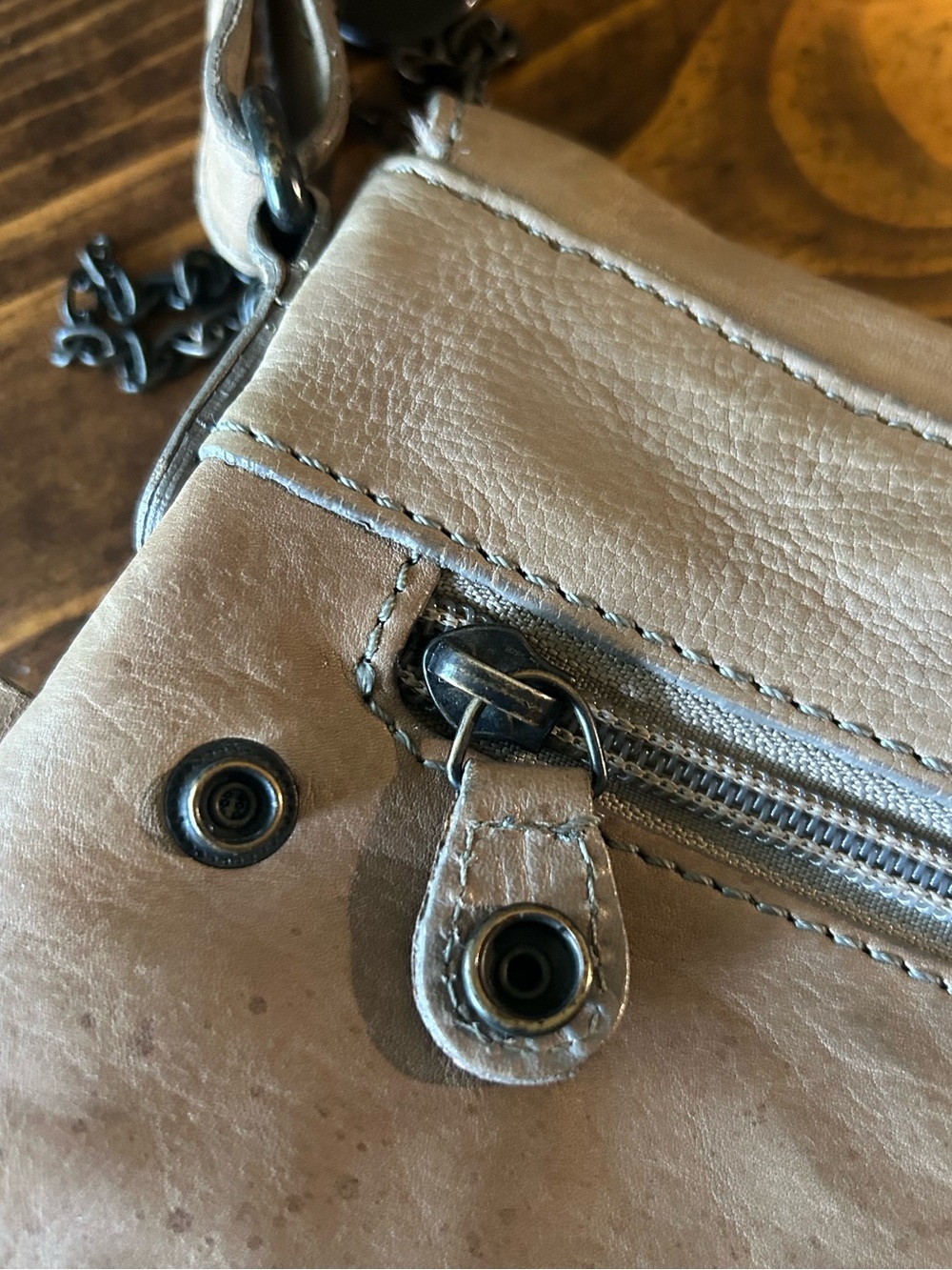 AUNTS & UNCLES Mrs Pie Puff Crossbody - Picture 5 of 16